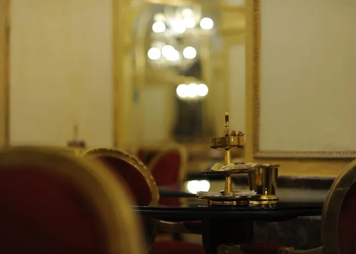 Des Epoques Hotel
