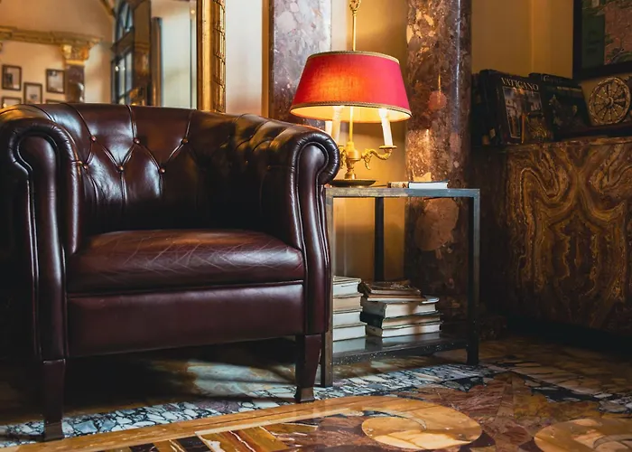 Hotel Des Epoques 3*
