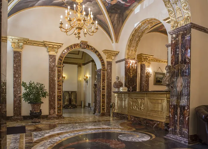 Des Epoques Hotel 3*