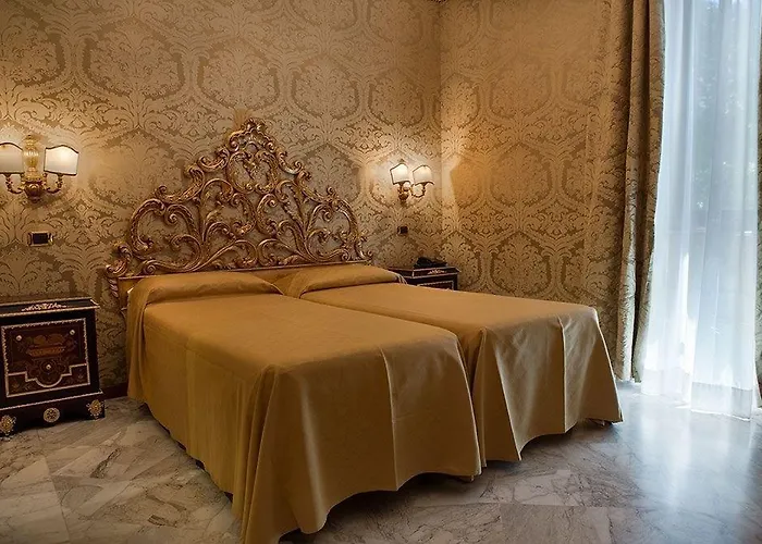Des Epoques Hotel